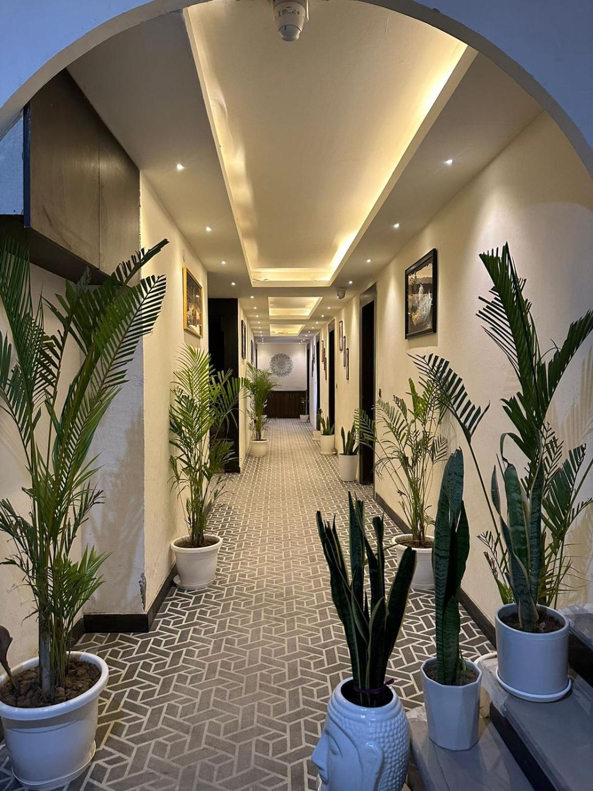 Hotel Kritika Greater Noida Exteriér fotografie