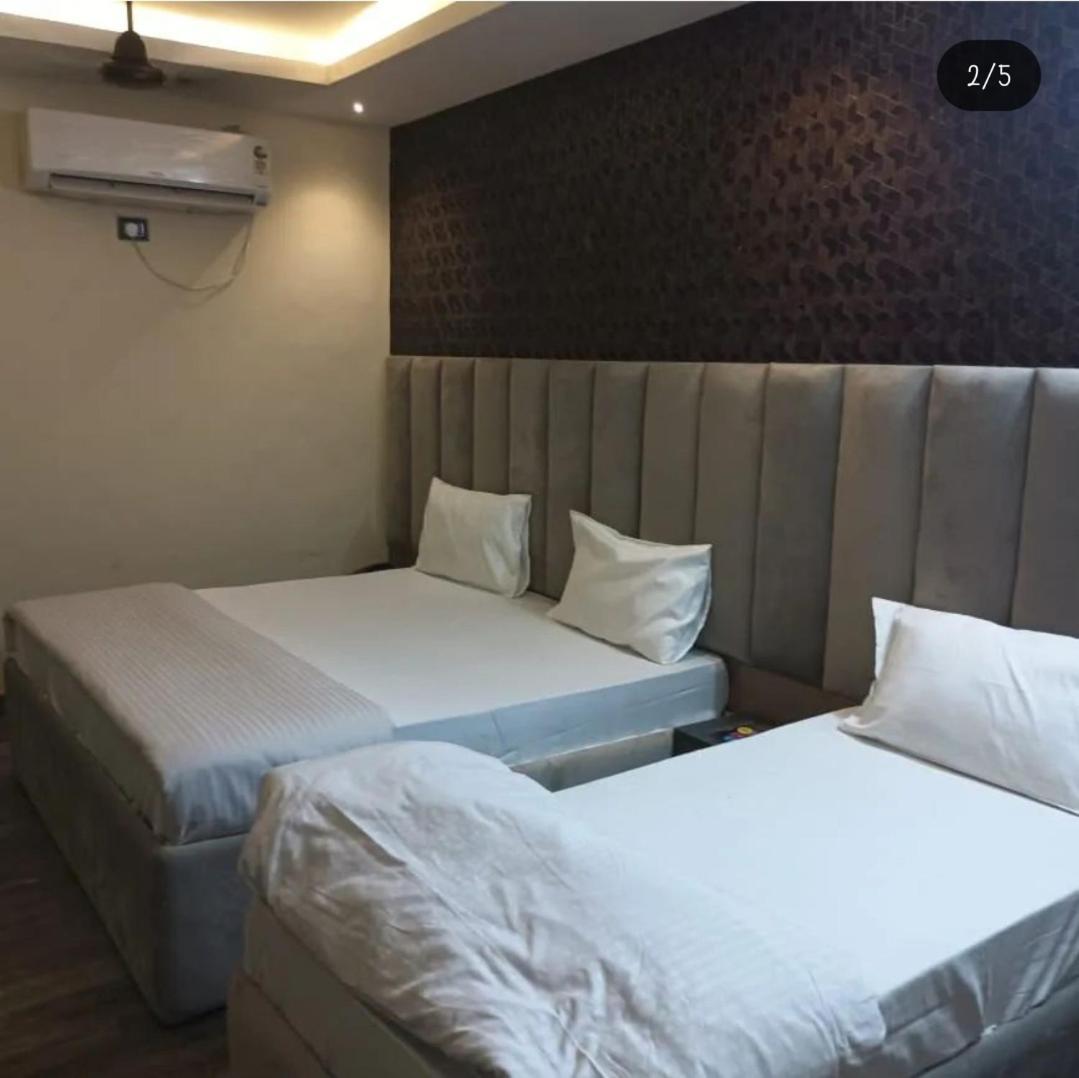 Hotel Kritika Greater Noida Exteriér fotografie